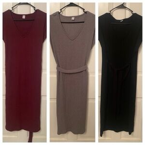 Bundle of 3 ribbed V-neck dresses